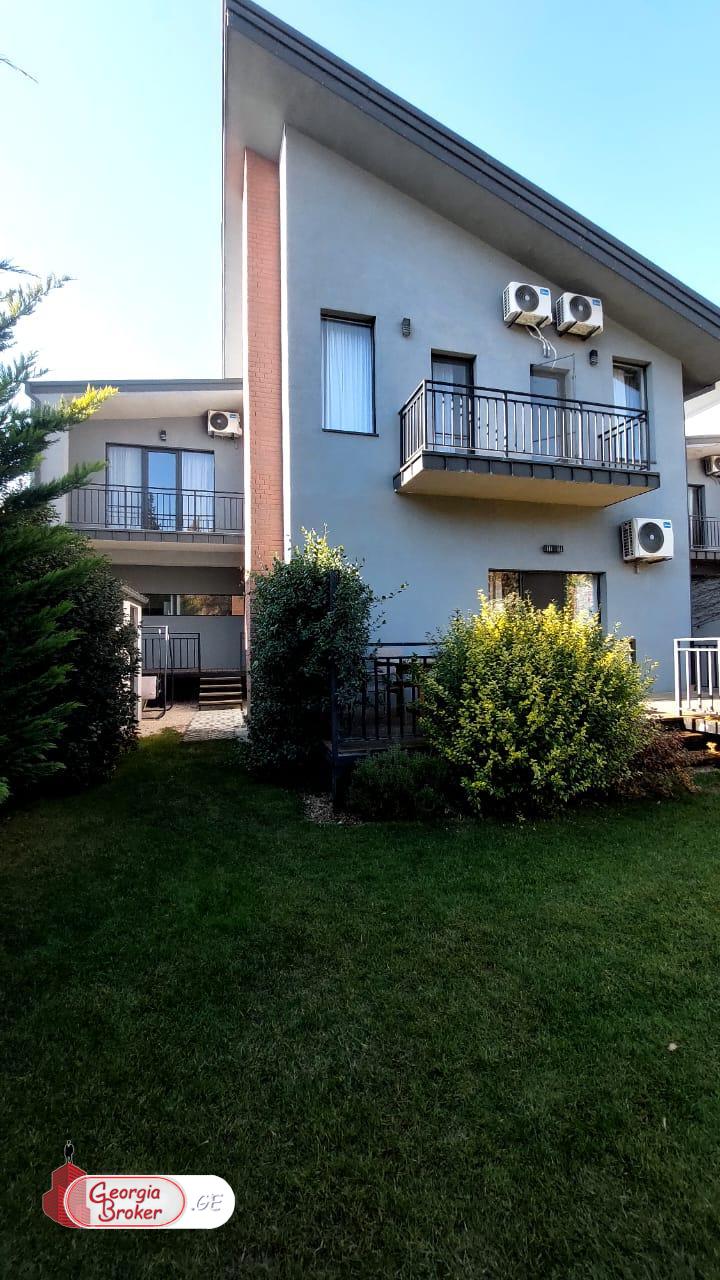 იყიდება ახალი გარემონტებული 7 ოთახიანი სახლი დიღომი 8ში